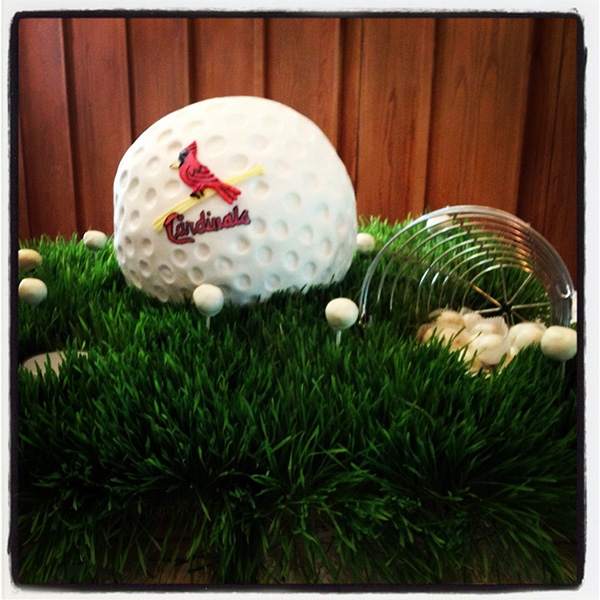 Giant-golf-balls-grooms-cakes.jpg